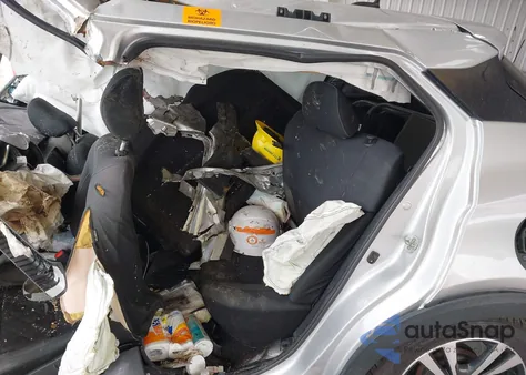 2020 Nissan Kicks Sv z USA, uszkodzony, nr VIN 3N1CP5CV6LL517410